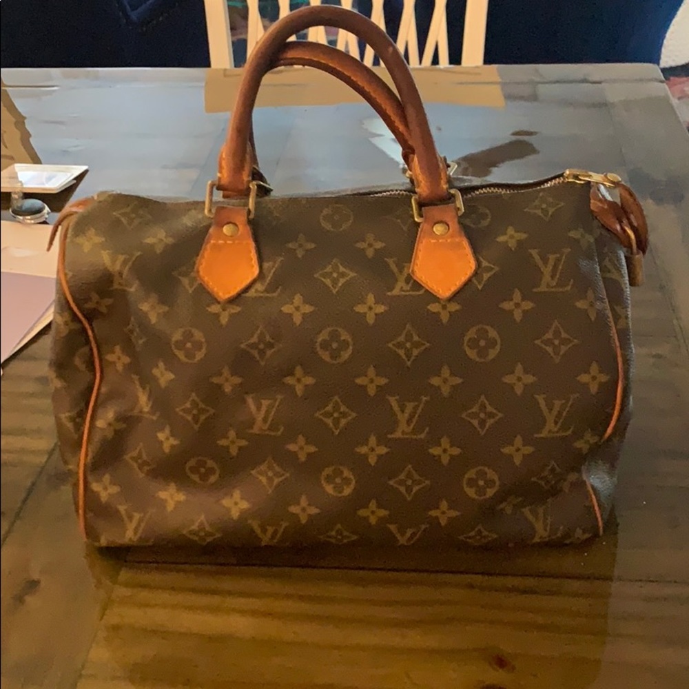 Louis Vuitton speedy 30